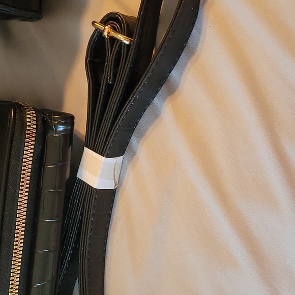 BRAND NEW VEGAN LEATHER HAND BAG SET * TEMPORARY CHRISTMAS PRICE DROP!!!!!!! - Picture 7 of 10